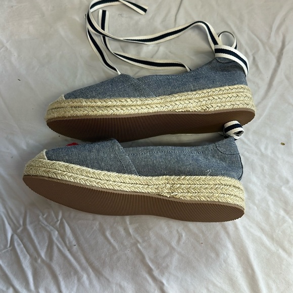 Gymboree - LIKE NEW - Playful Red and Gray Espadrilles with Cherry Detail - Picture 3 of 7